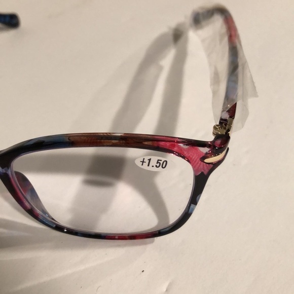 Blue light glasses, heart shaped and readers - Picture 15 of 16